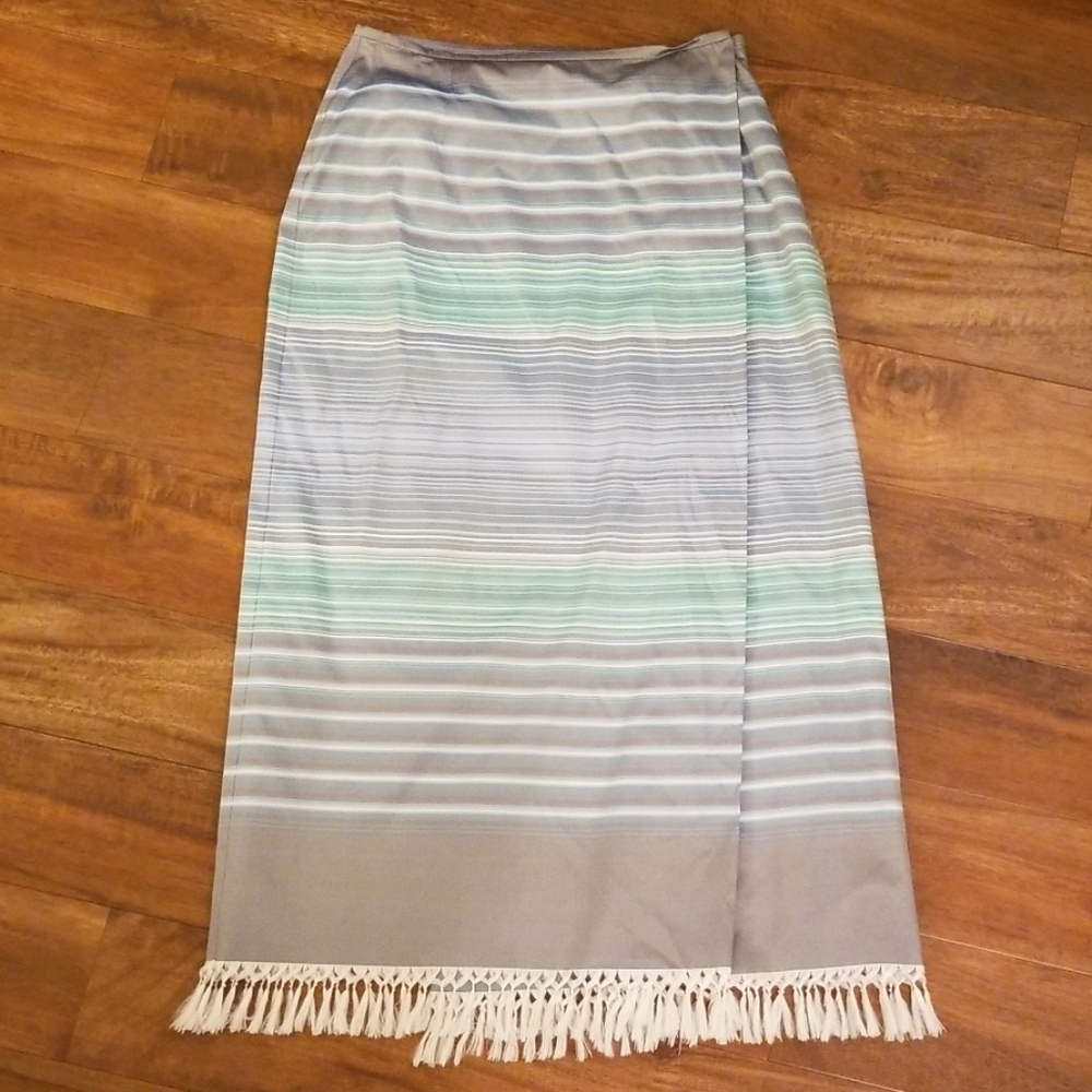 Liz Claiborne - Liz Sport wrap skirt - 8